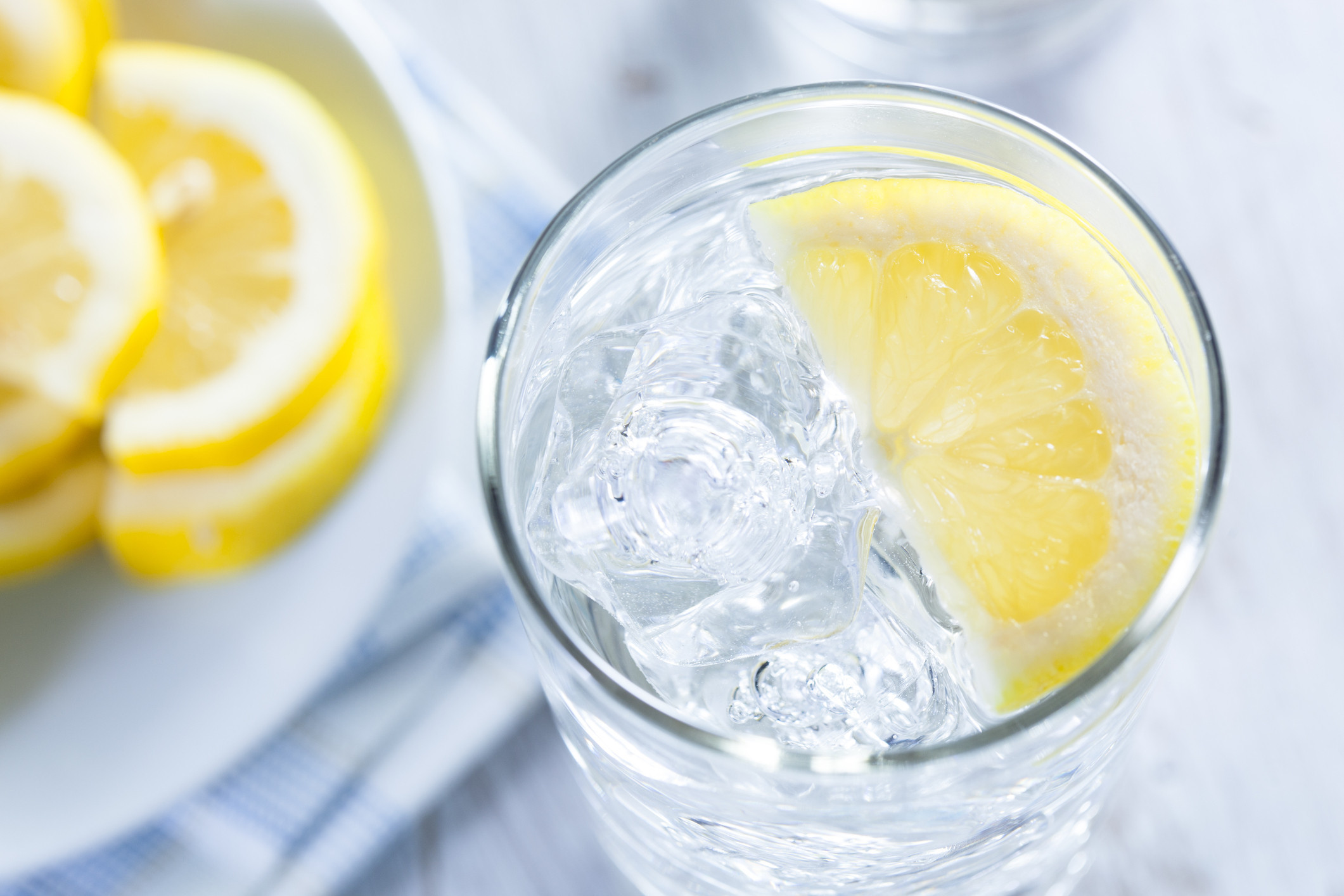 Does Lemon Juice Help Break Up Kidney Stones? 