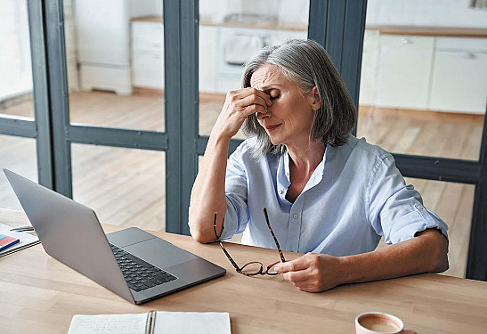 Effective tips for reducing eye strain featured image