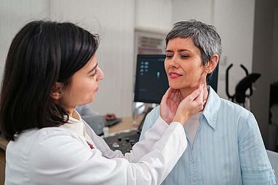 Thyroid nodules: Causes, diagnosis, and treatment options featured image