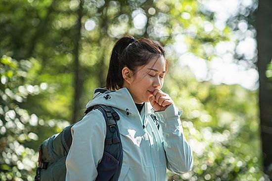 How can I prevent spring allergies? featured image