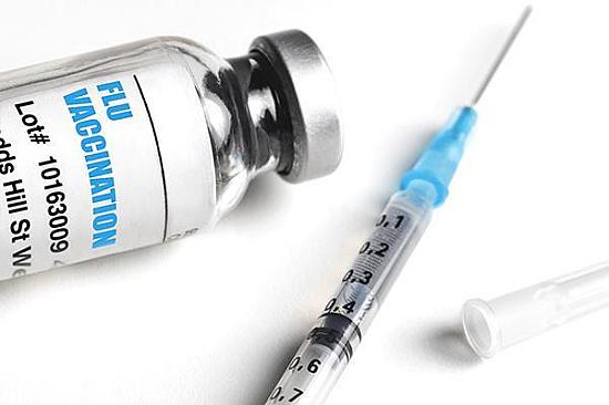 High-dose flu shot may lower risk of Alzheimer's featured image