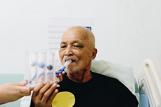 How often should someone with emphysema get a full pulmonary function test? featured image