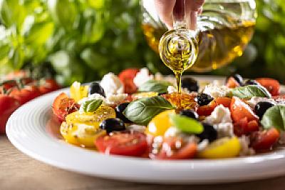 For better heart health, eat like a Mediterranean this week featured image