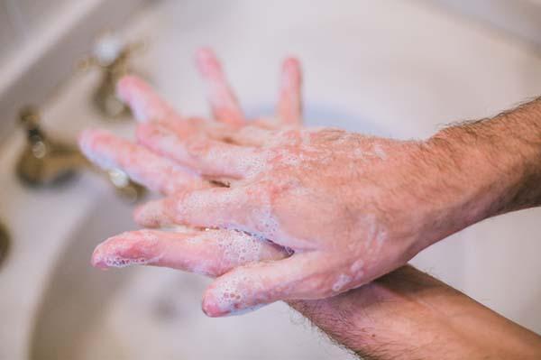Can MRSA return after treatment?