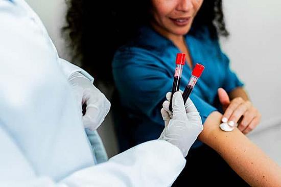 What does a low white blood cell count mean? featured image