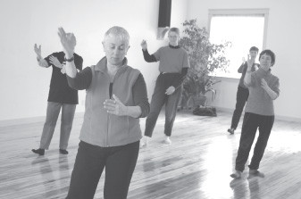 benefits of Tai chi; movements help maintain strength, flexibility and balance