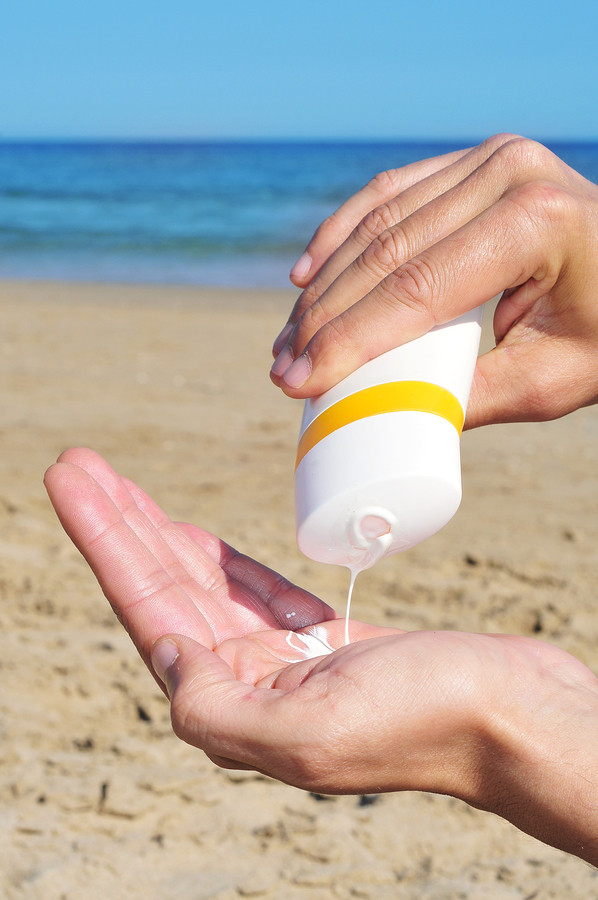 Survey finds men don't use enough sunscreen