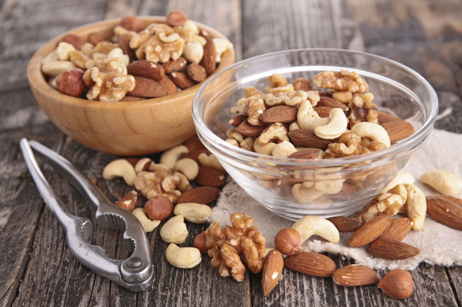 Nuts: All they're cracked up to be? - Harvard Health