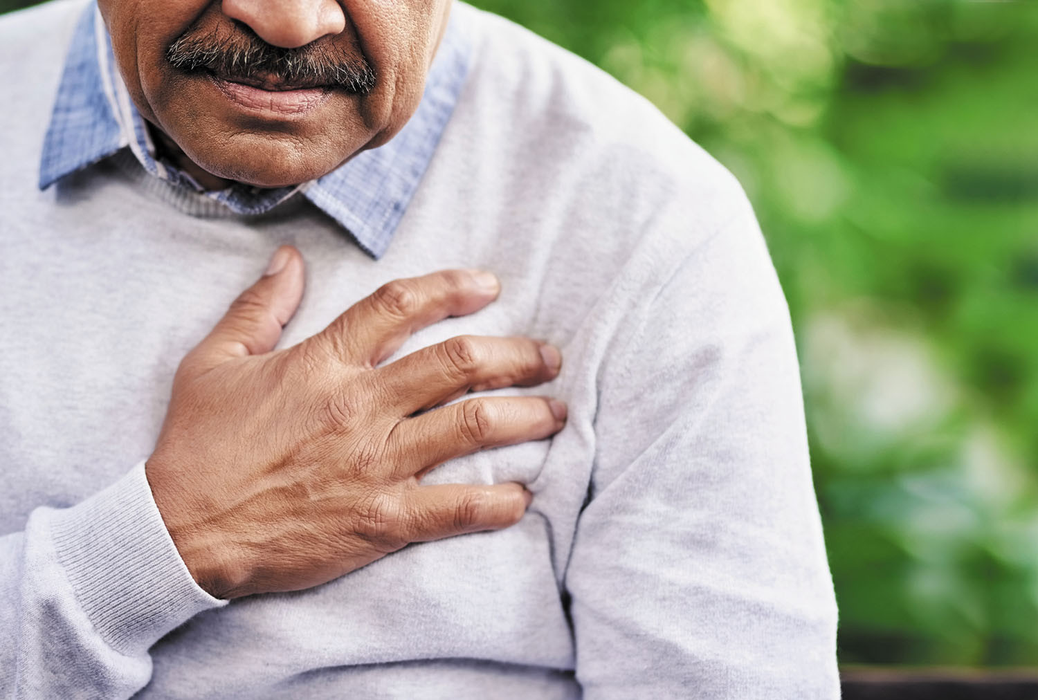 What does heartburn feel like?