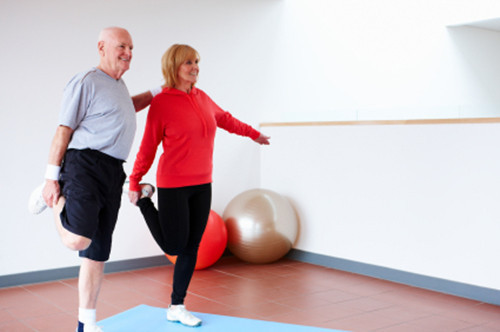 How Exercise Helps Avenues Residents Maintain Balance