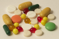 FDA needs stronger rules to ensure the safety of dietary supplements